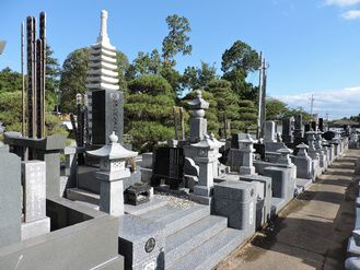 松吟寺夕日の墓地画像